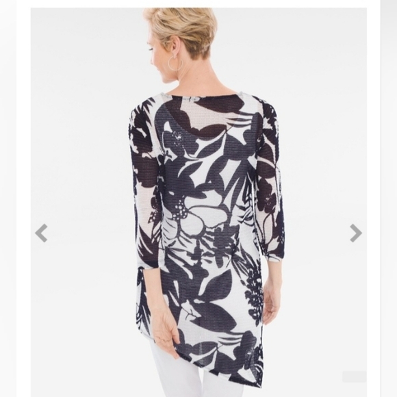 CHICO'S Travelers NWT  Slinky Stretch Mesh Top Size 2 US SM. Navy/wht 3/4 sleeve - Picture 2 of 11